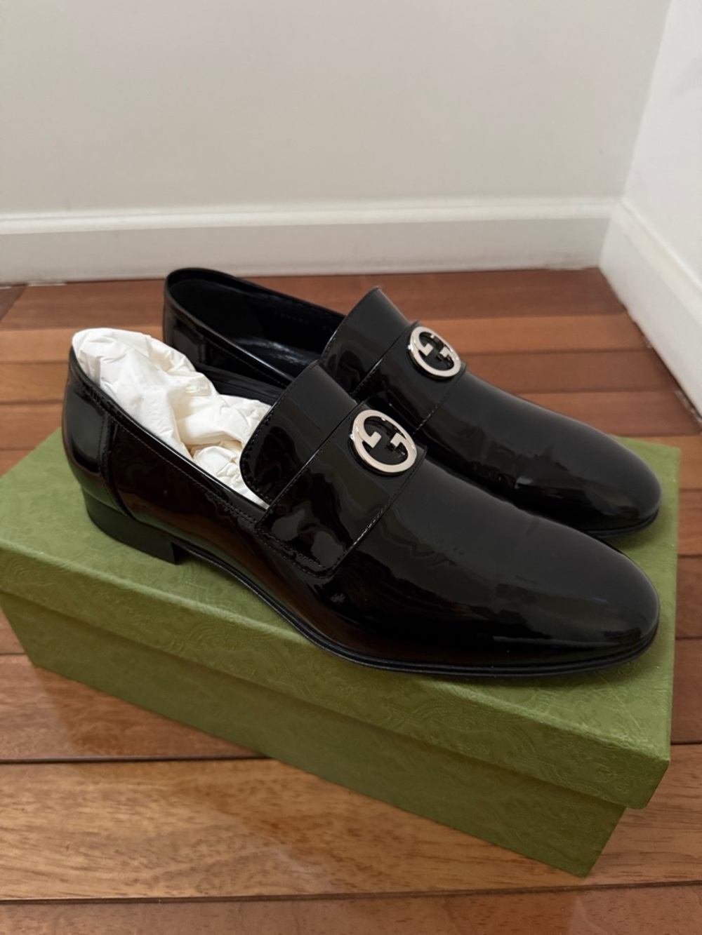 NIB Men’s Gucci Interlocking G Patent Leather Loafers 9.5 - Picture 4 of 10